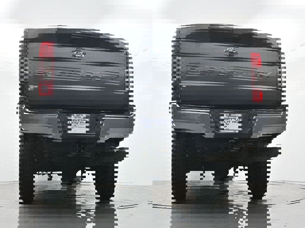 Used 2020 Ford F250 XLT image 32