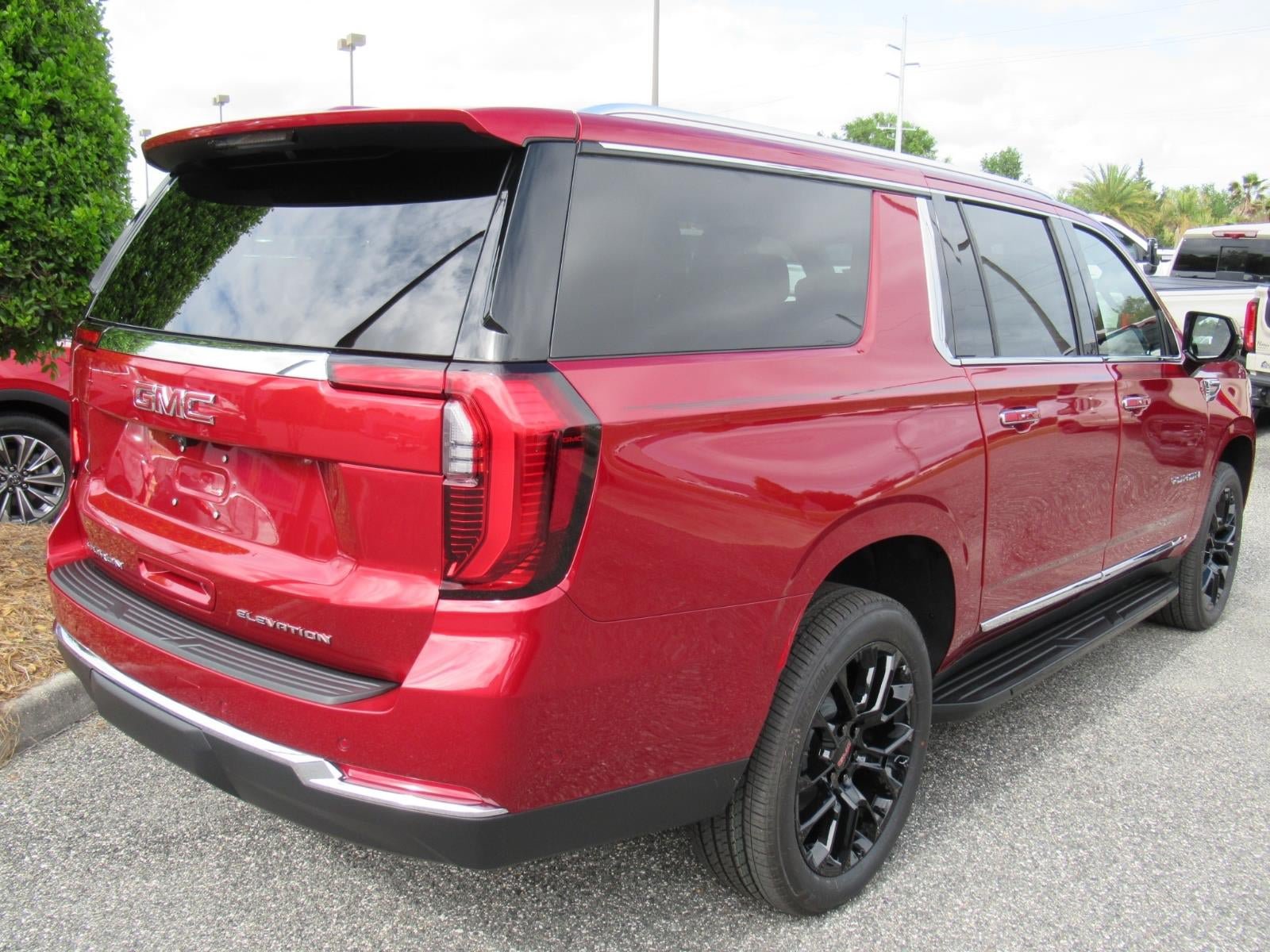 New 2026 GMC Yukon XL Elevation RWD image 7