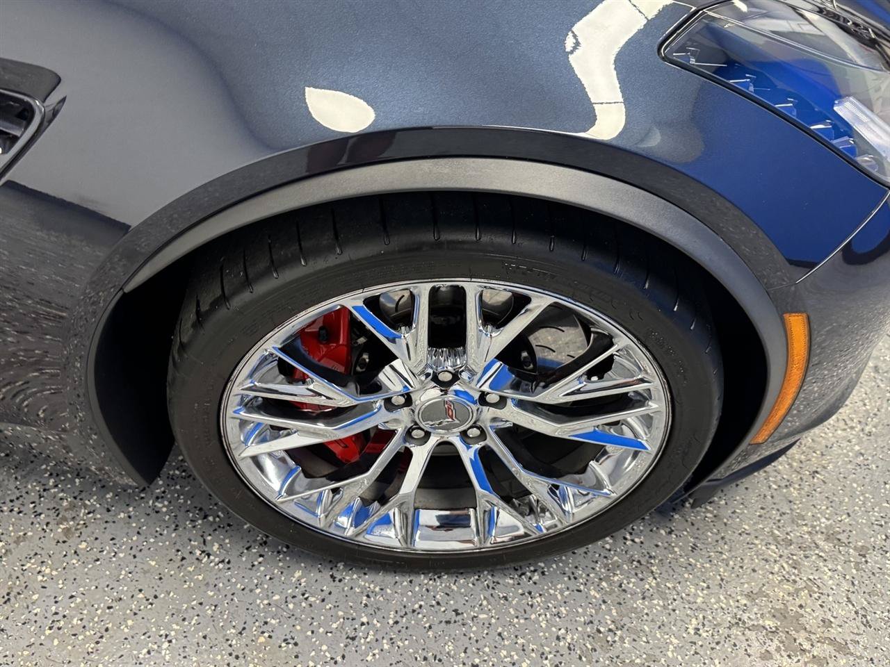 Used 2015 Chevrolet Corvette Z06 w/ 2LZ Preferred Equipment Group RWD image 30