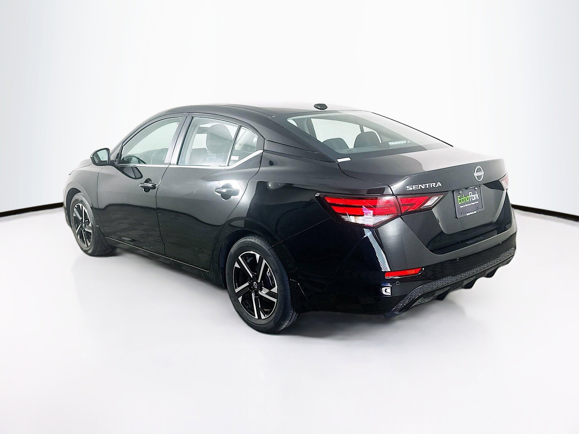 Used 2025 Nissan Sentra SV w/ All-Weather Package image 5