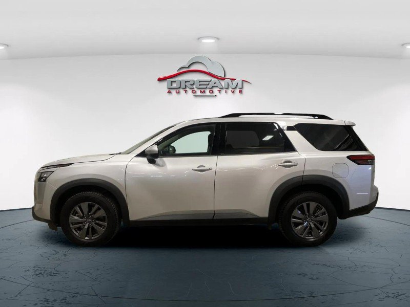 Used 2024 Nissan Pathfinder SV AWD/4WD image 17
