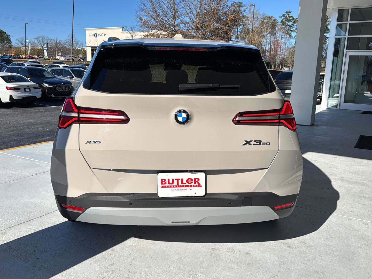 Used 2025 BMW X3 xDrive30i w/ Premium Package image 4