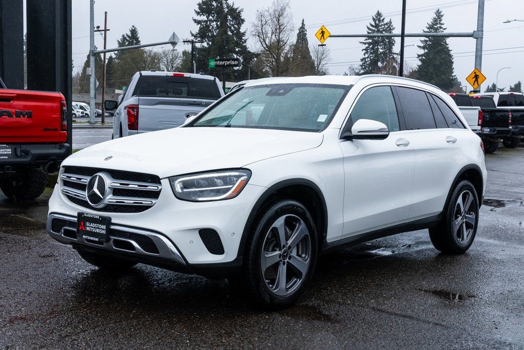 Used 2022 Mercedes-Benz GLC 300 4MATIC image 3