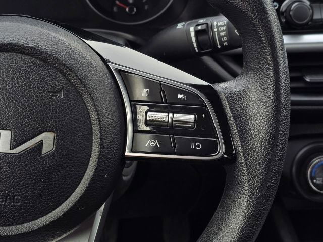Used 2023 Kia Forte LXS w/ LXS Technology Package image 22