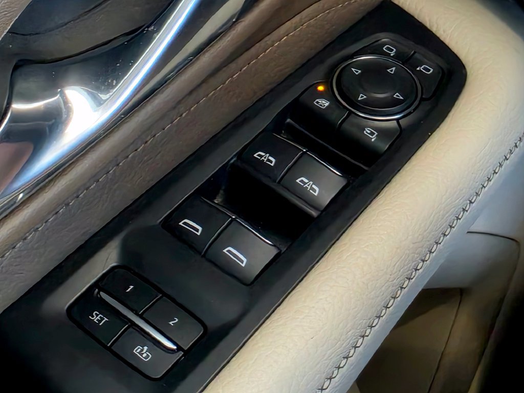 Used 2024 GMC Yukon XL Denali AWD/4WD image 24