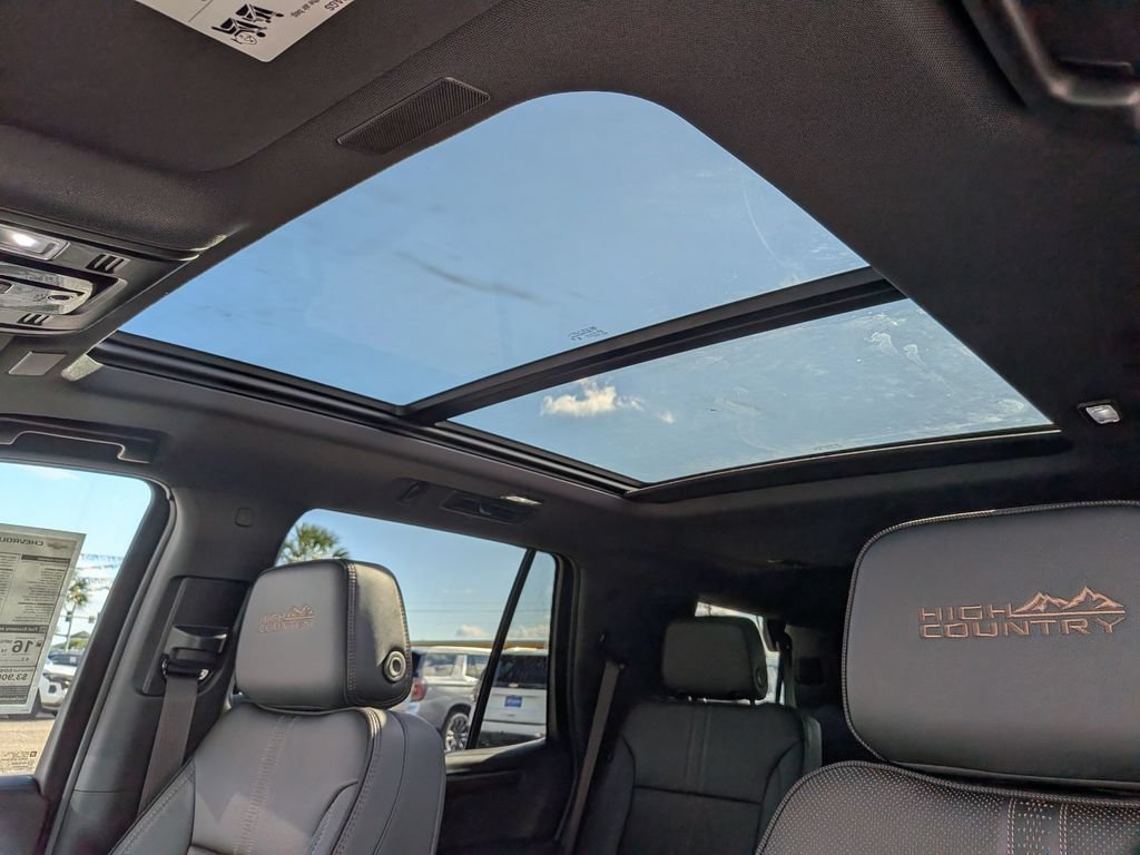 New 2026 Chevrolet Tahoe High Country AWD/4WD image 15