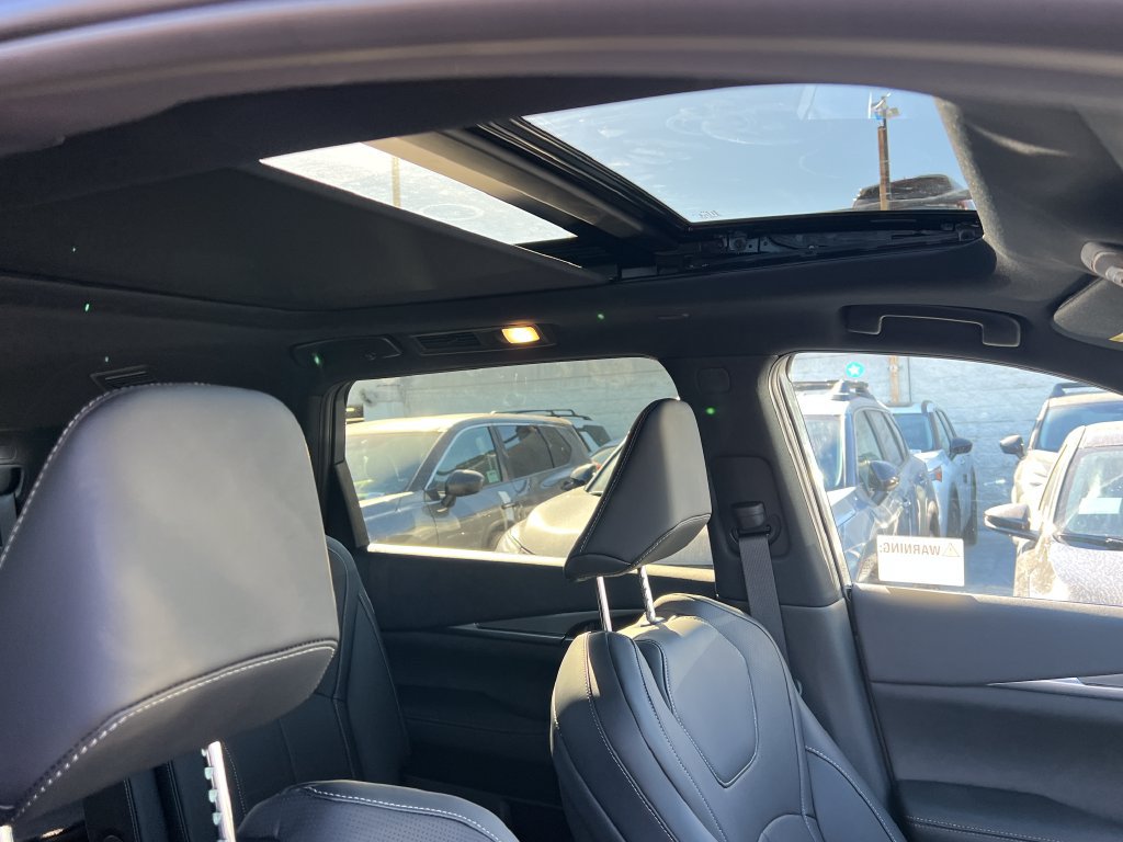 New 2027 INFINITI QX60 Luxe w/ Family Package FWD image 15