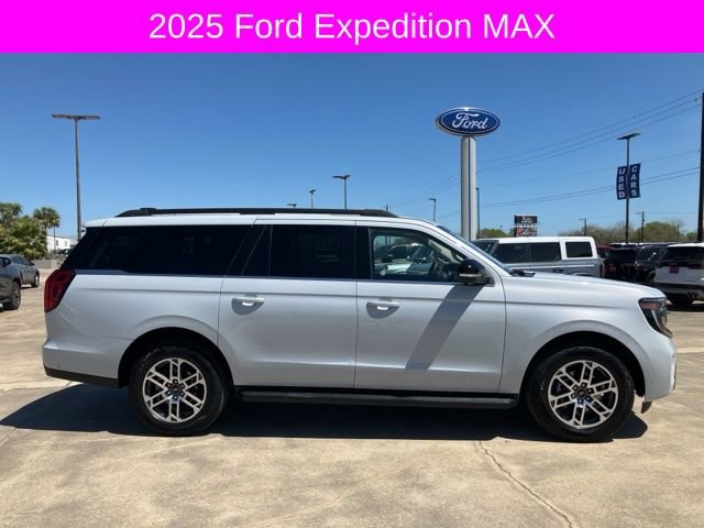 Used 2025 Ford Expedition Max Active image 8