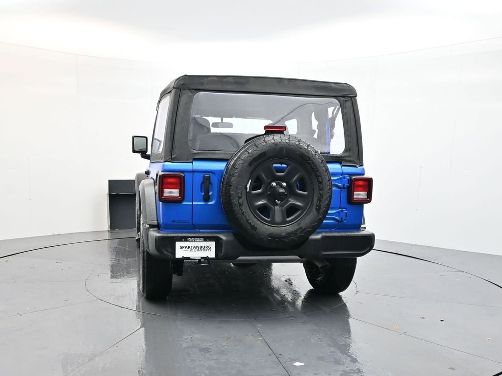 Used 2025 Jeep Wrangler Sport image 6