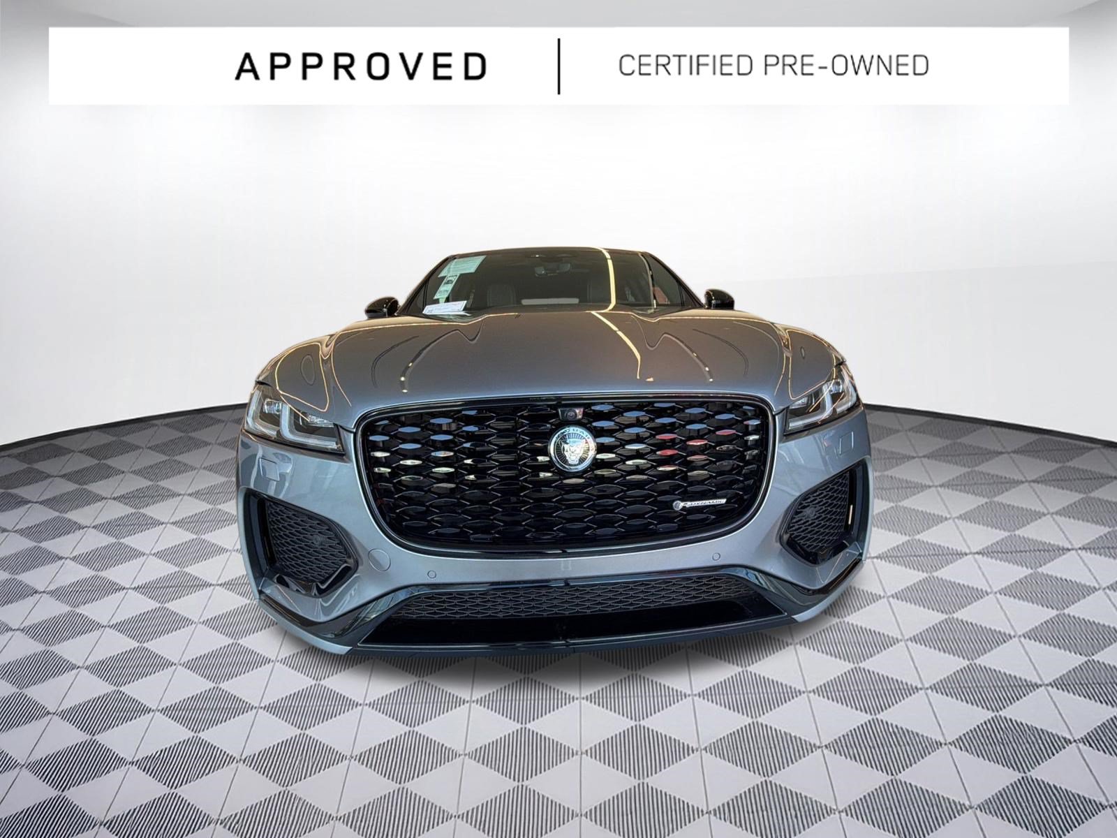 Used 2025 Jaguar F-PACE R-Dynamic S AWD/4WD image 6