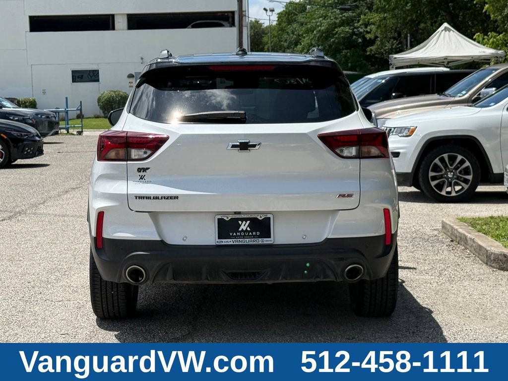 Used 2023 Chevrolet TrailBlazer RS w/ Sun and Liftgate Package FWD image 7