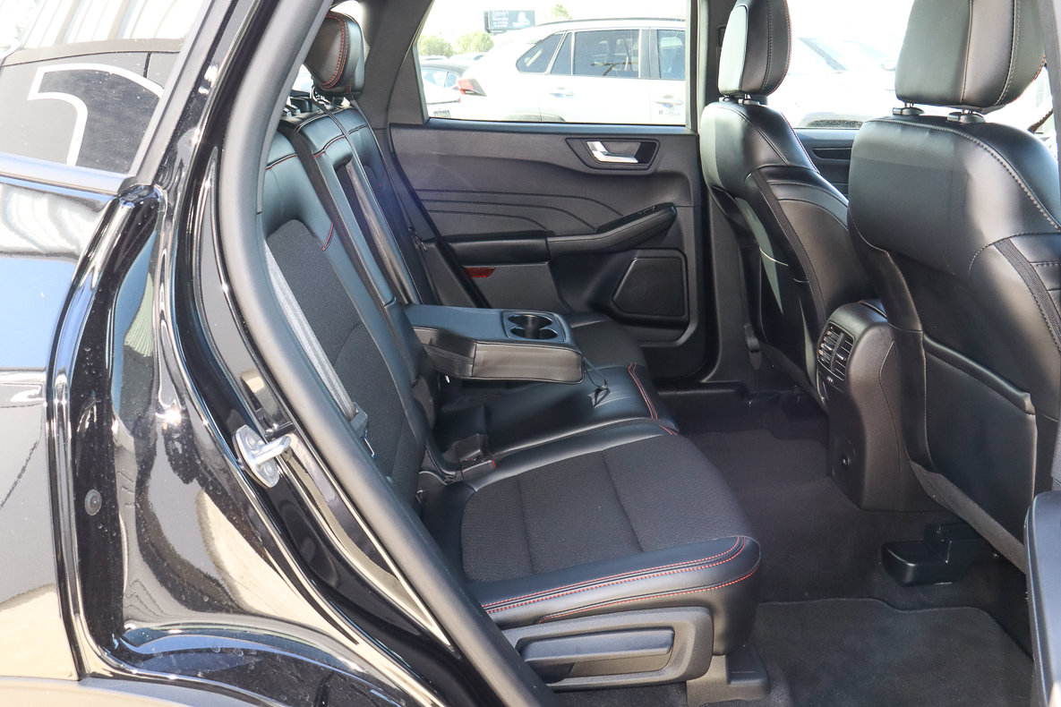 Used 2025 Ford Escape ST-Line AWD/4WD image 21