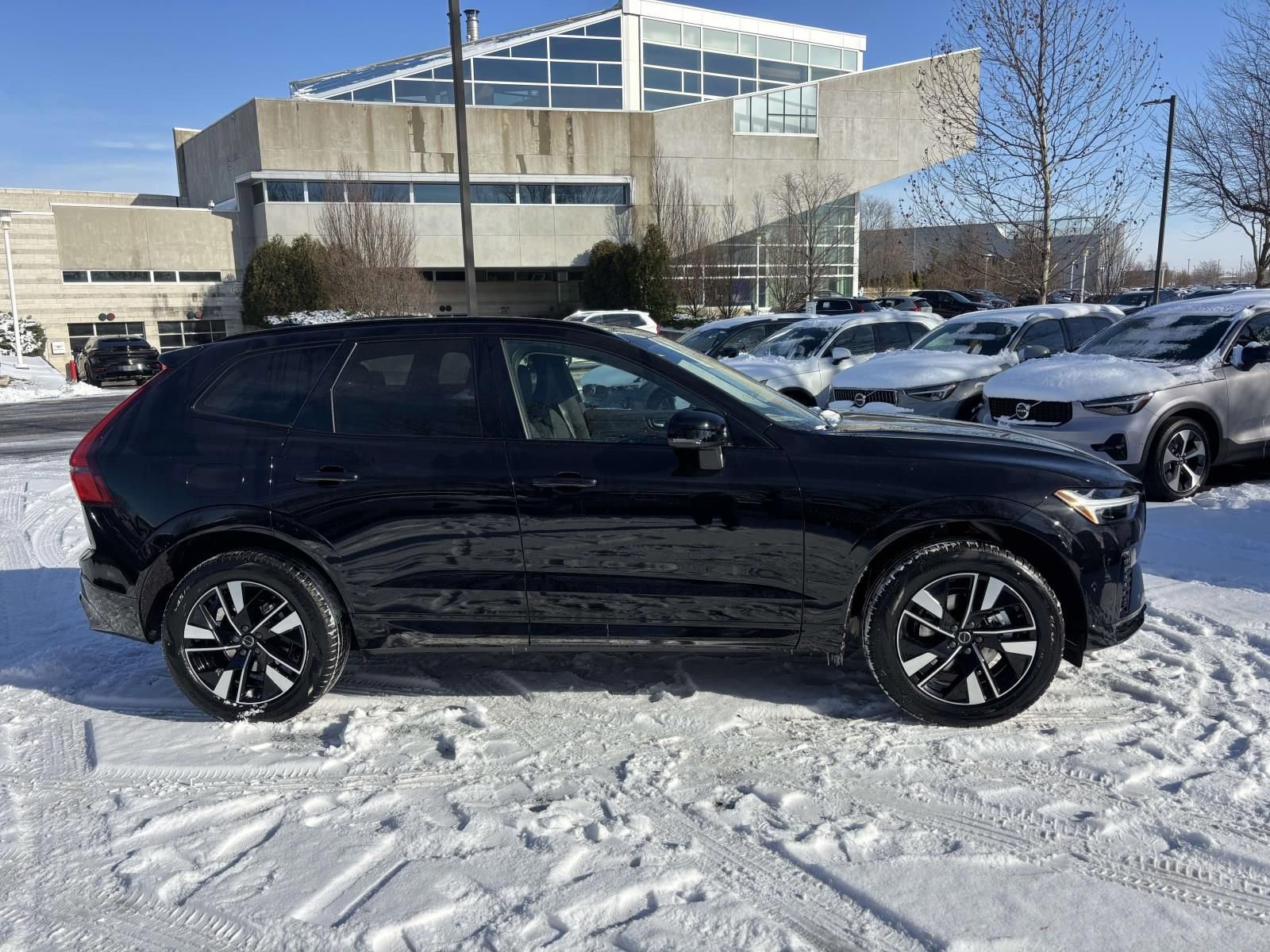 New 2026 Volvo XC60 B5 Plus w/ Protection Package Premier image 8