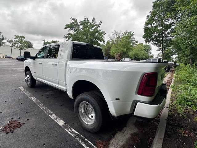 New 2026 RAM 3500 Laramie AWD/4WD image 4