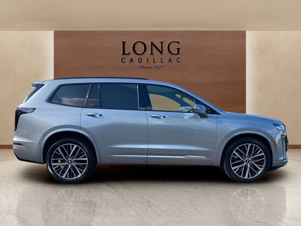 Certified 2025 Cadillac XT6 Sport w/ Technology Package AWD/4WD image 6