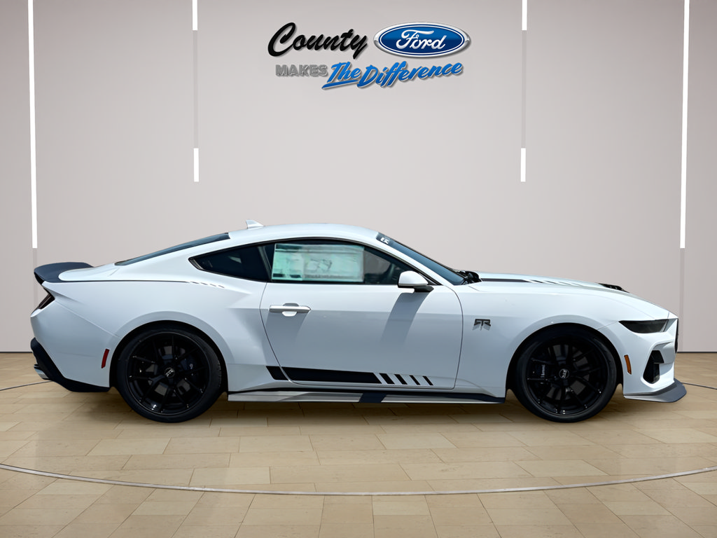New 2026 Ford Mustang GT w/ GT Performance Package RWD image 3