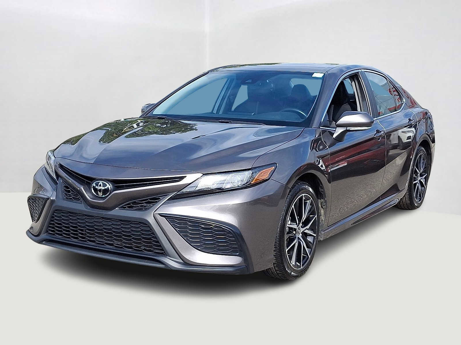 Used 2024 Toyota Camry SE