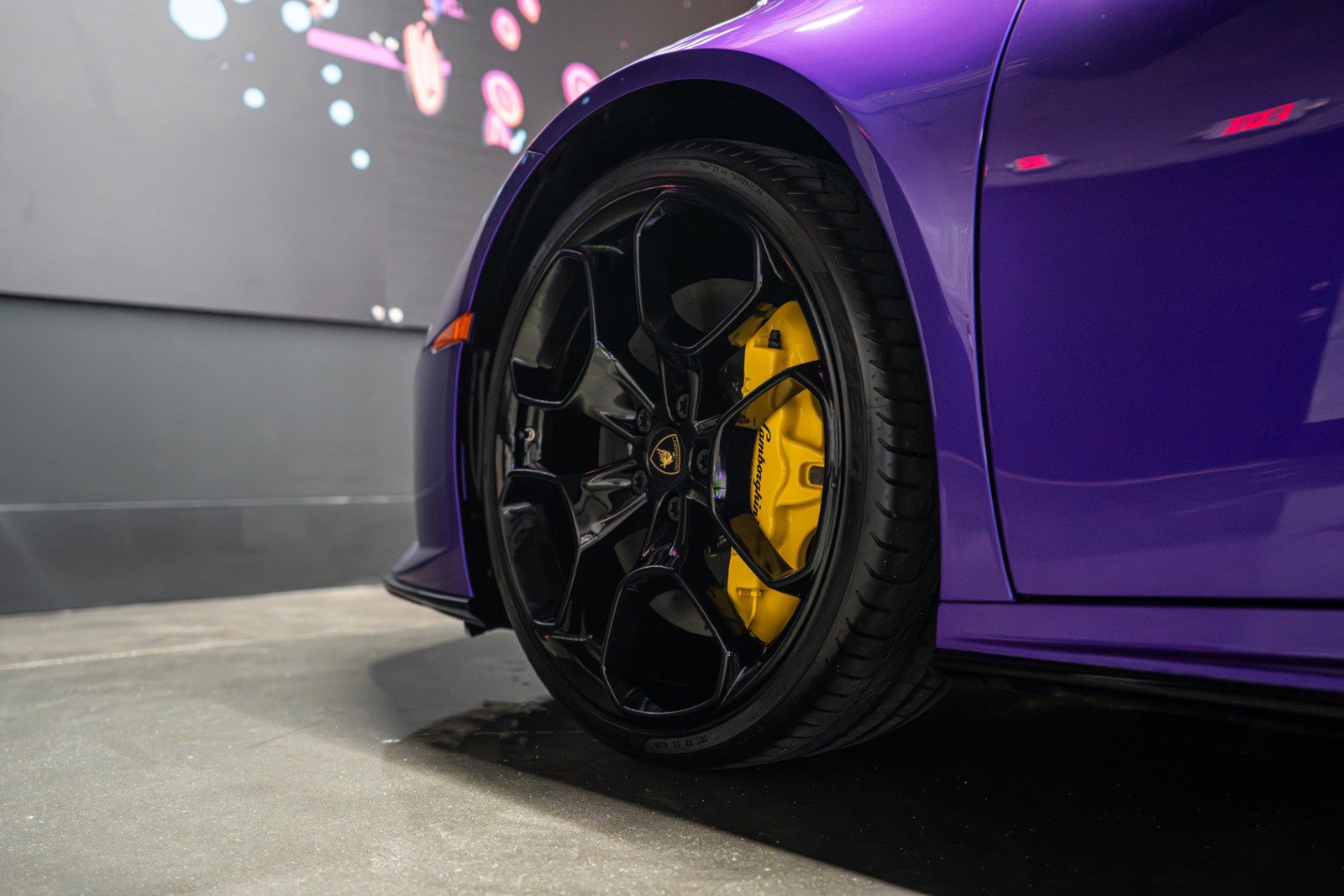 Used 2022 Lamborghini Huracan EVO image 17