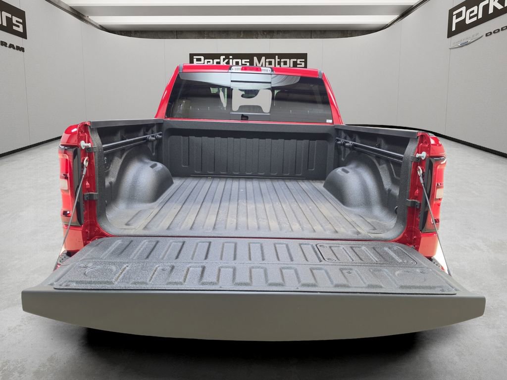 New 2026 RAM 1500 Laramie w/ Night Edition AWD/4WD image 10