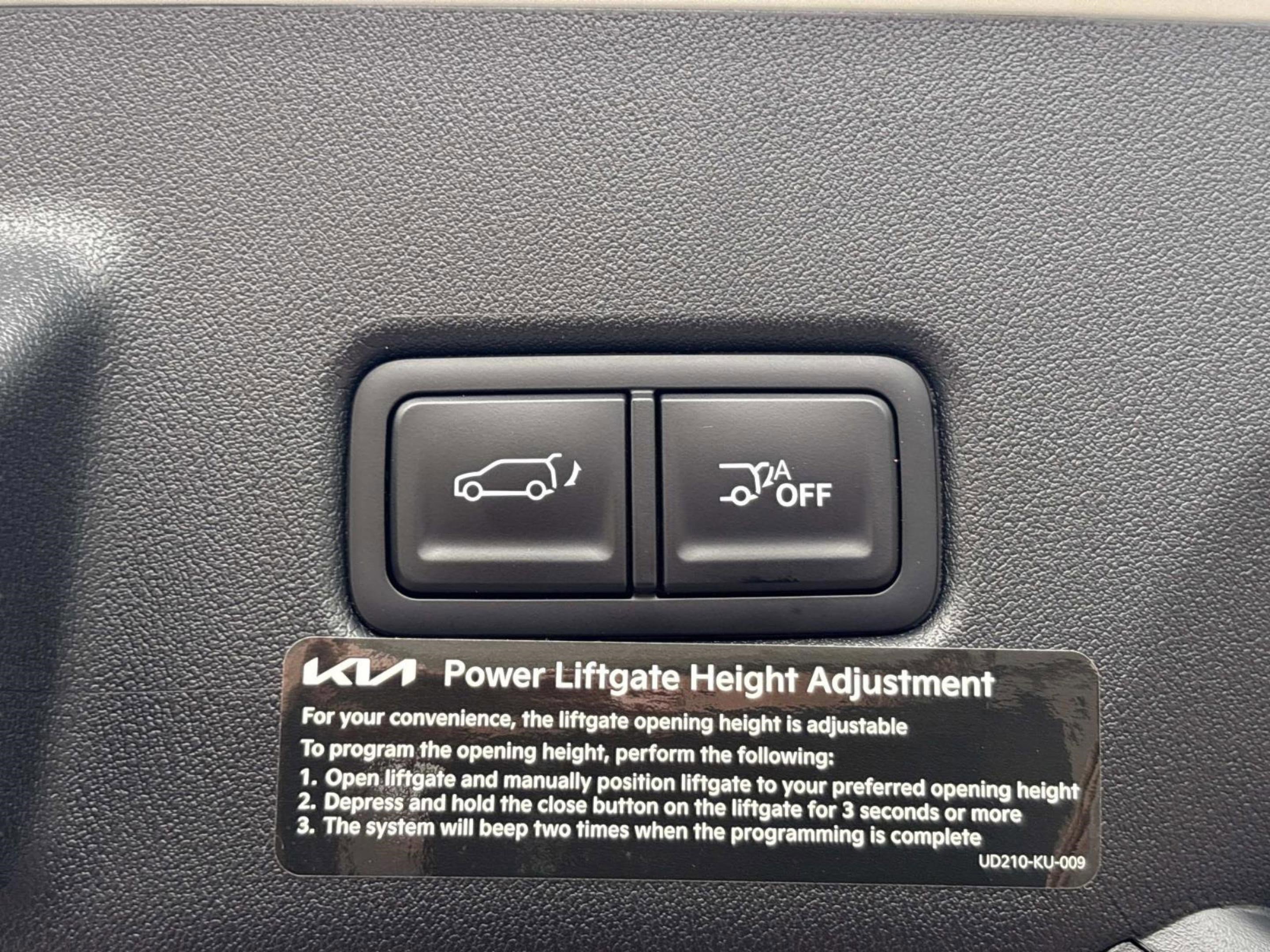 New 2027 Kia Telluride S image 13