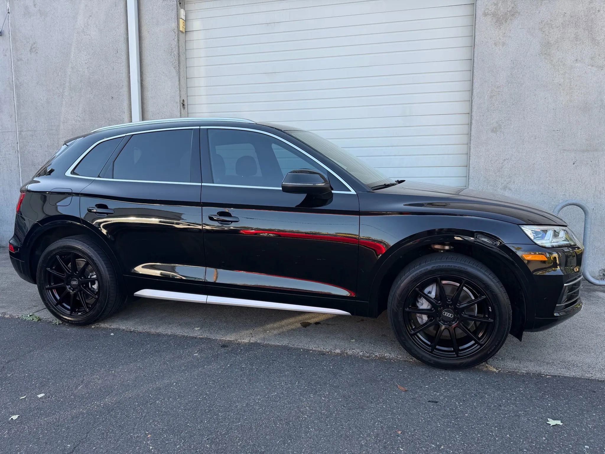 Used 2018 Audi Q5 2.0T Premium Plus w/ Premium Plus Package image 3
