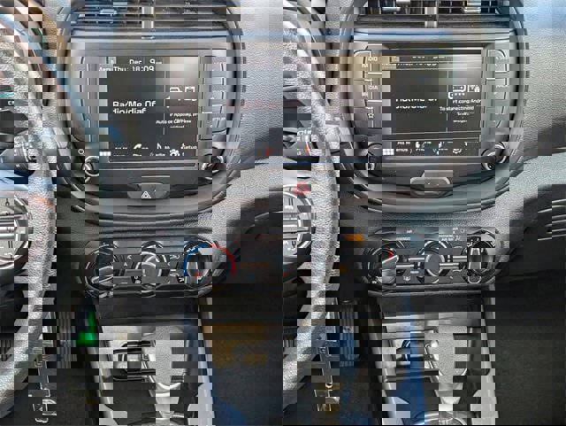 Used 2023 Kia Soul LX w/ LX Technology Package image 12