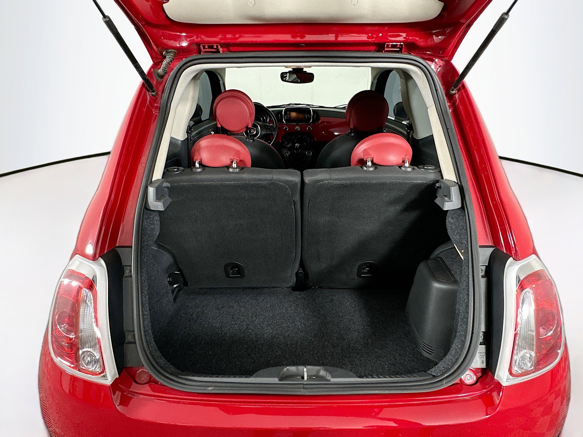 Used 2017 FIAT 500 Pop w/ Red Roof & Mirror Cap Package image 23