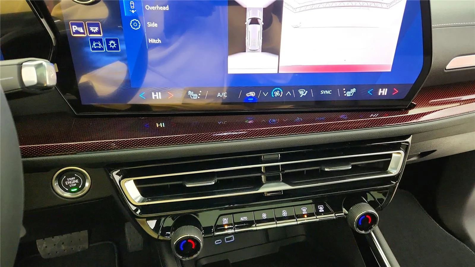 New 2026 Chevrolet Traverse Z71 w/ Driver Confidence Package image 26