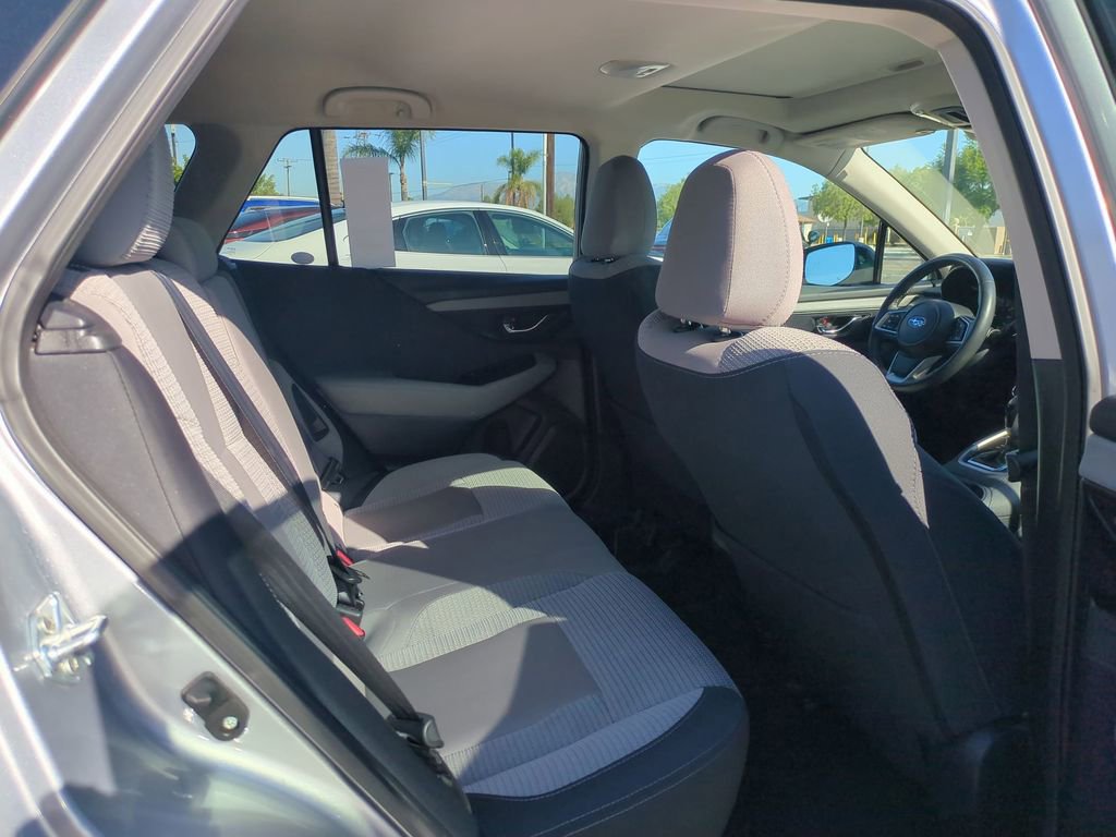 Used 2025 Subaru Outback Premium AWD/4WD image 28