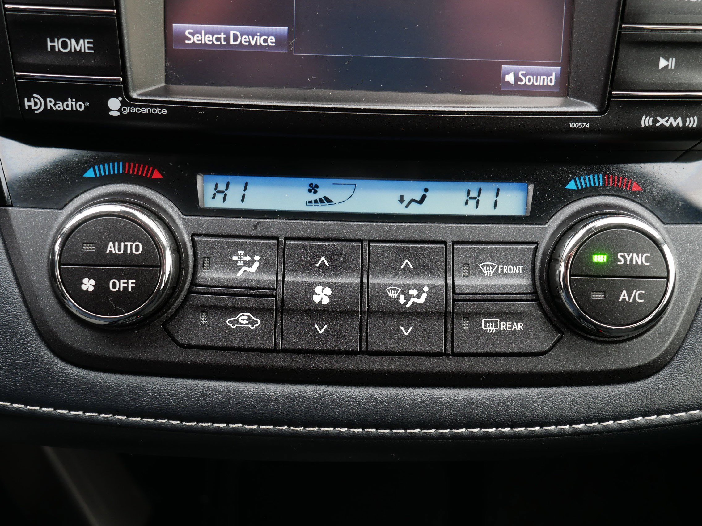 Used 2018 Toyota RAV4 XLE image 23