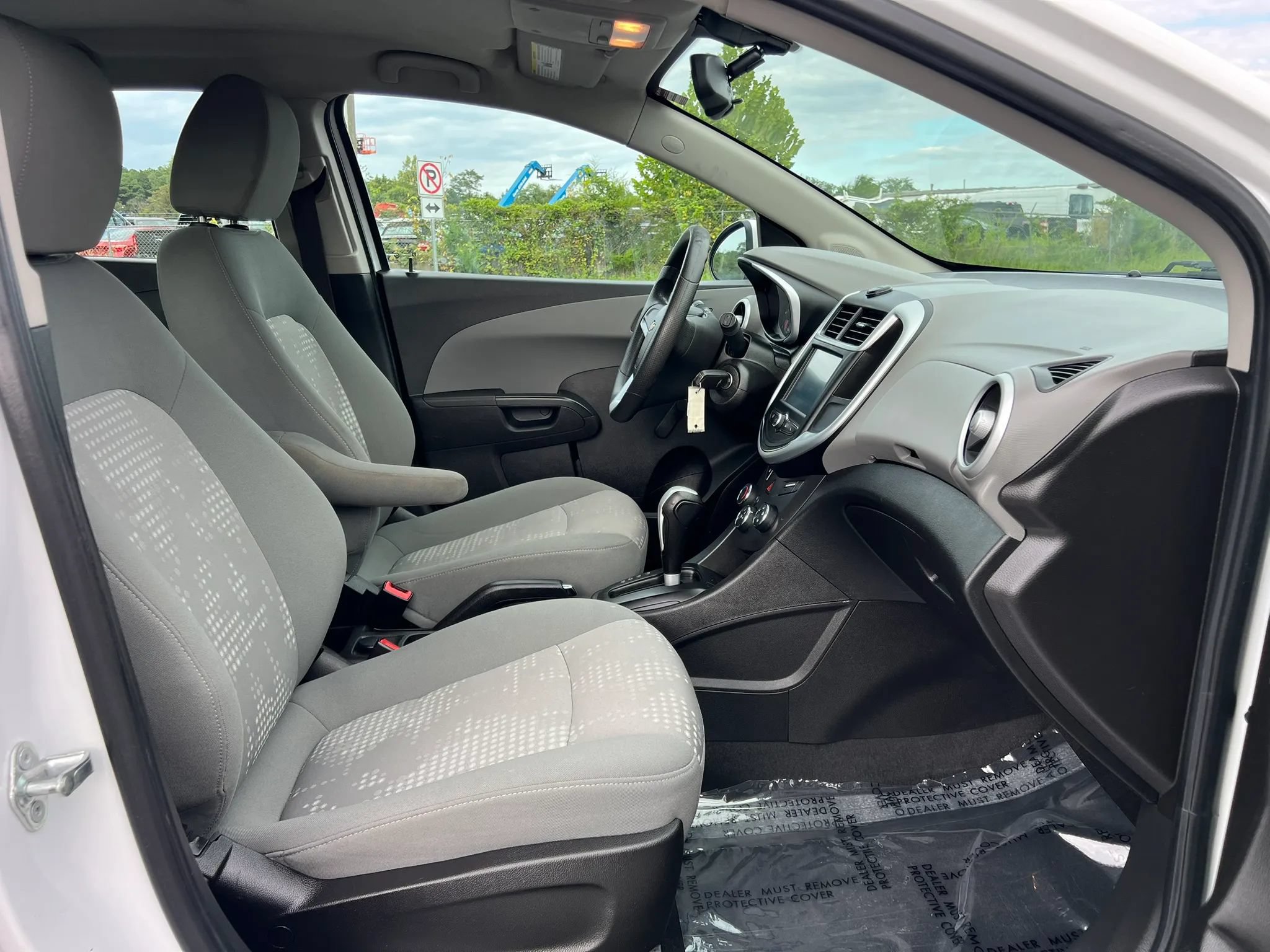 Used 2017 Chevrolet Sonic LT FWD image 16