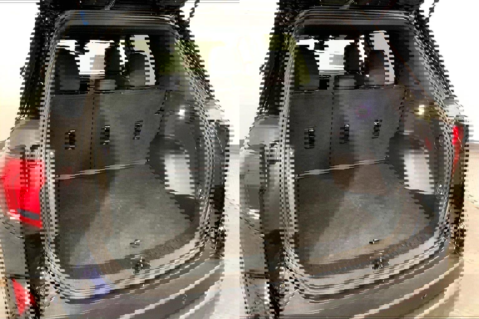 Used 2025 GMC Terrain Elevation image 4