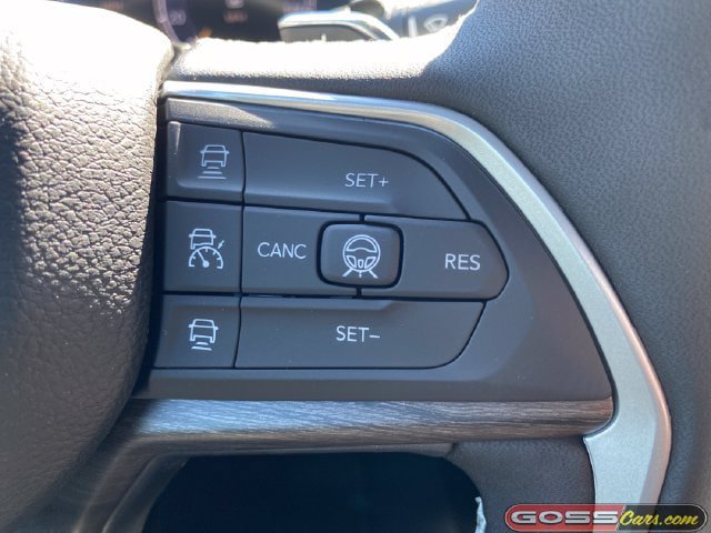 New 2026 Jeep Grand Cherokee Limited w/ Limited Altitude Package AWD/4WD image 19