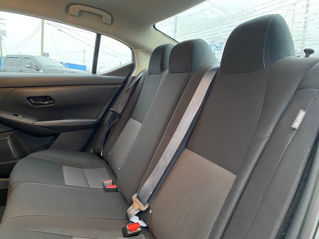 Used 2025 Nissan Sentra SV image 14