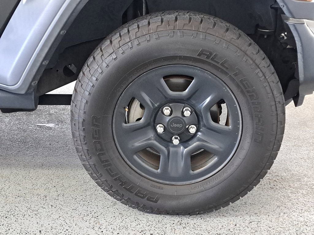 Used 2018 Jeep Wrangler Unlimited Sport image 8