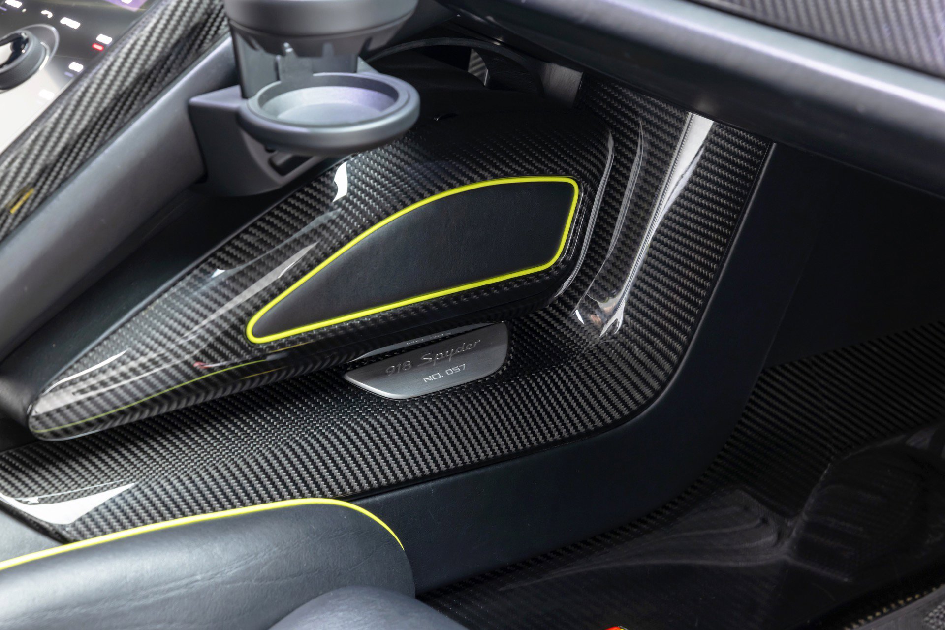 Used 2015 Porsche 918 Spyder AWD/4WD image 41