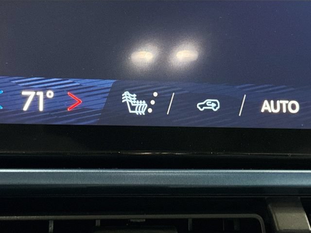 New 2026 Chevrolet Equinox EV LT AWD/4WD image 21
