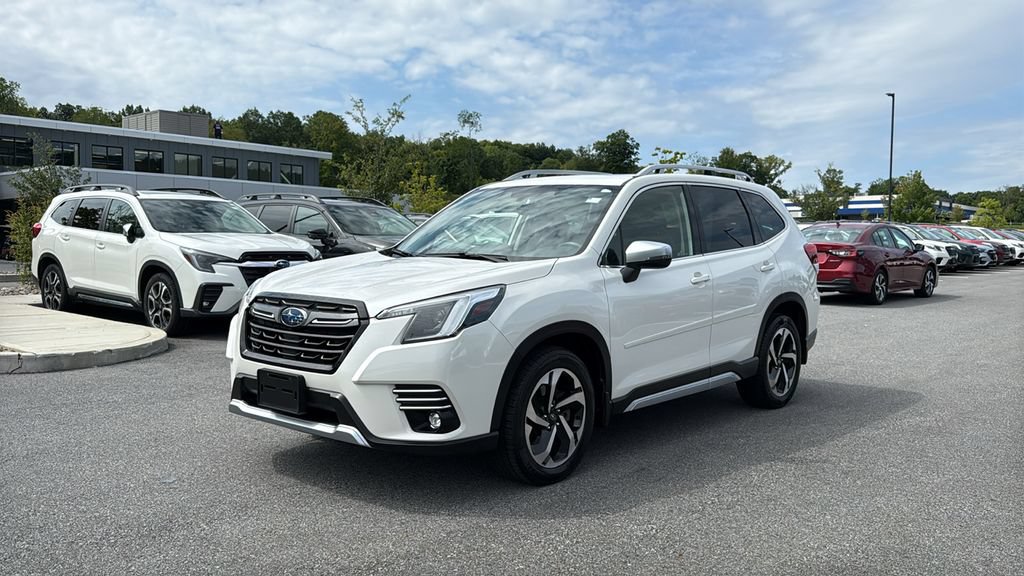 Certified 2023 Subaru Forester Touring AWD/4WD image 3