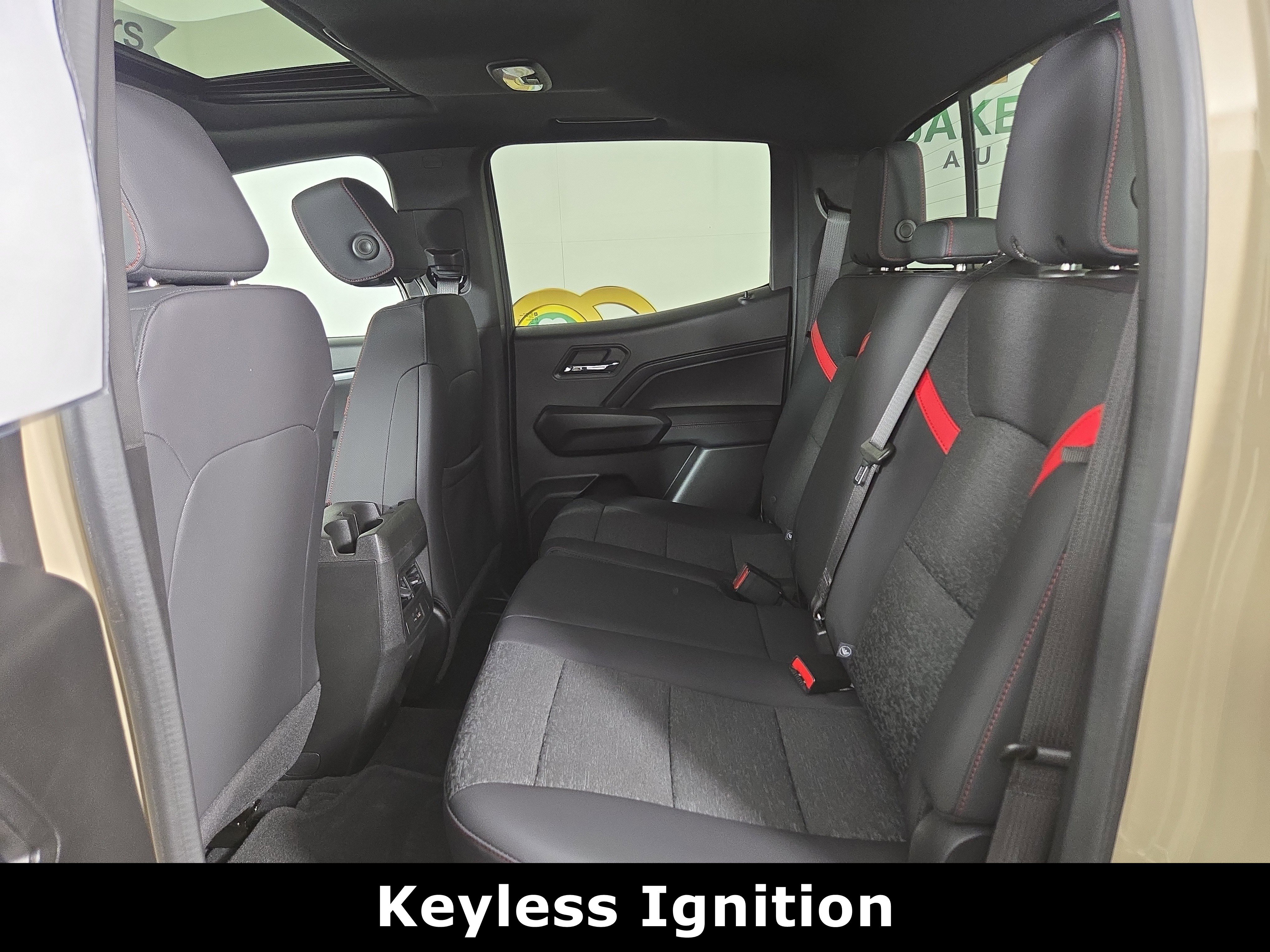 Certified 2024 Chevrolet Colorado Z71 w/ LPO, Dark Essentials Package image 12