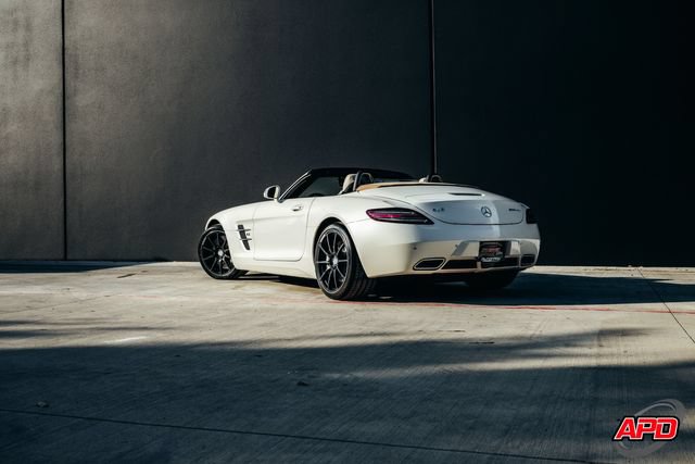 Used 2012 Mercedes-Benz SLS AMG Roadster image 16