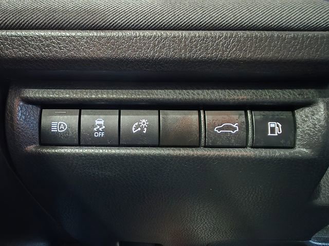 Used 2025 Toyota Camry LE FWD image 18