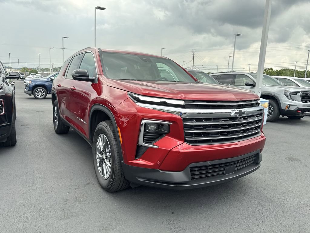 New 2025 Chevrolet Traverse LT w/ Enhanced Driving Package image 1