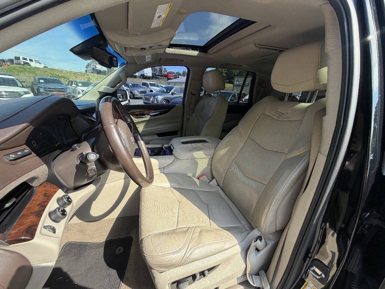 Used 2015 Cadillac Escalade Premium AWD/4WD image 22