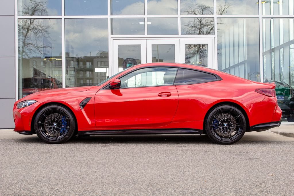 Used 2026 BMW M4 Coupe w/ Executive Package RWD image 7