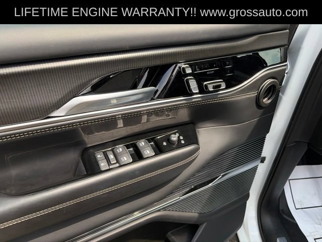 Used 2024 Jeep Grand Wagoneer Series II AWD/4WD image 19