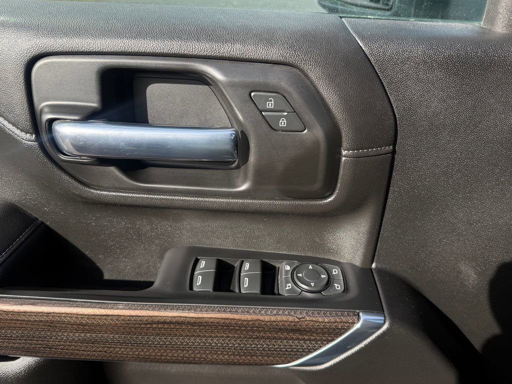 Used 2021 Chevrolet Silverado 2500 LT w/ Convenience Package image 26