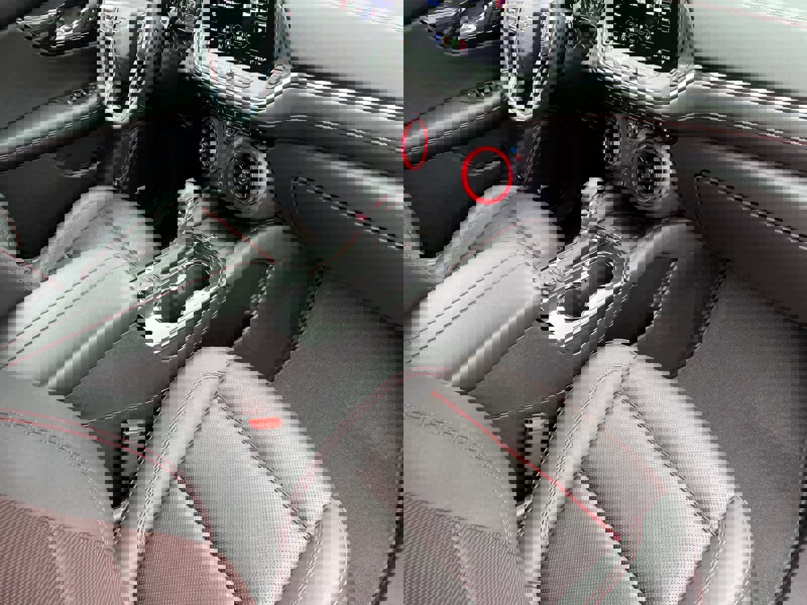 Certified 2023 Chevrolet Blazer RS w/ Driver Confidence II Package image 15