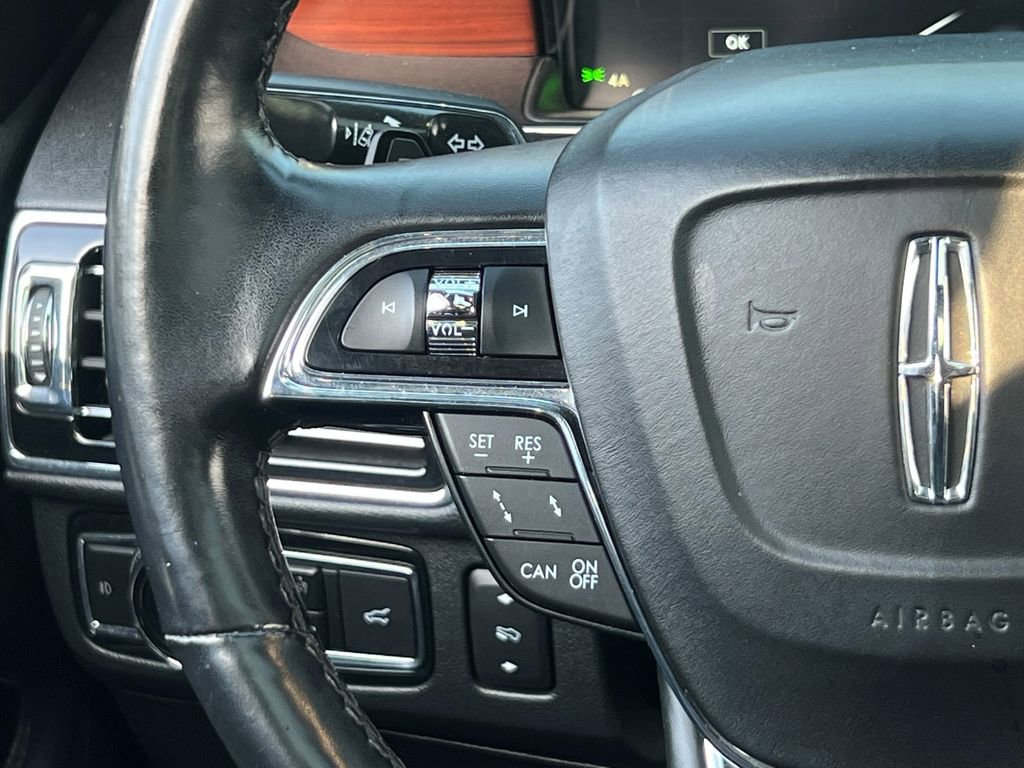 Used 2021 Lincoln Navigator Reserve image 32