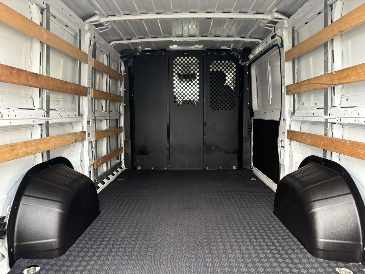 Used 2023 RAM ProMaster 2500 image 32