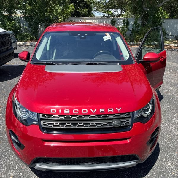 Certified 2018 Land Rover Discovery Sport SE AWD/4WD image 4